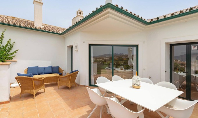 Mijas House | Vacation Home Isla De Miraflores 1 with Sea View, Pool, A/C, Wi-Fi