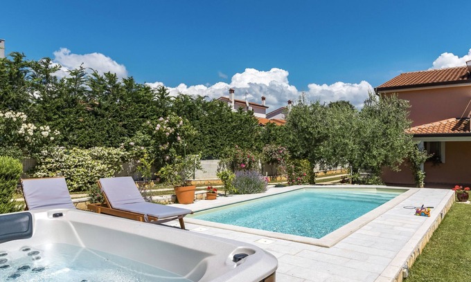 Kastelir-Labinci House | Vacation home Petar by Interhome