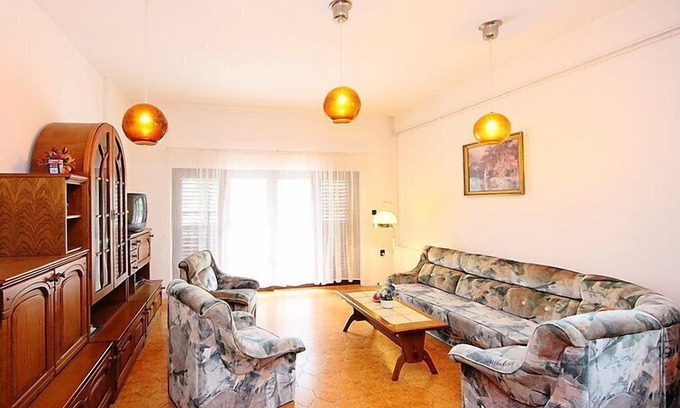 Balatonfuzfo House | Vacation home Pinus 1 in Balatonalmadi/Balatonfuzfo - 6 persons, 3 bedrooms