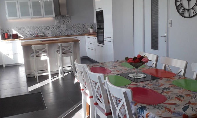 Plomodiern House | Vacation home, Plomodiern, Finistère, 2 to 8 pers, 7 kilometers from the beach