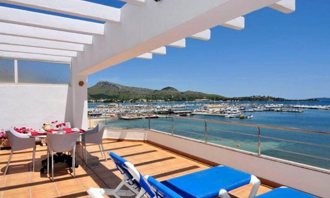 Puerto de Pollensa House | Vacation Home 'Tanamar' near Beach with Balcony & Wi-Fi