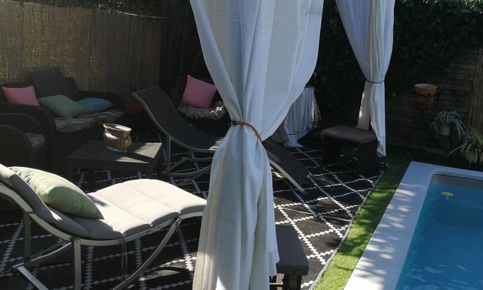 Cheval-Blanc Other | Vacation home with ping pong, swimming pool, 3 bedrooms 2 shower rooms