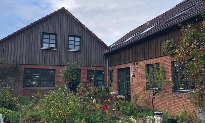 Schonberg House | Vacation home with cottage garden on the Baltic Sea