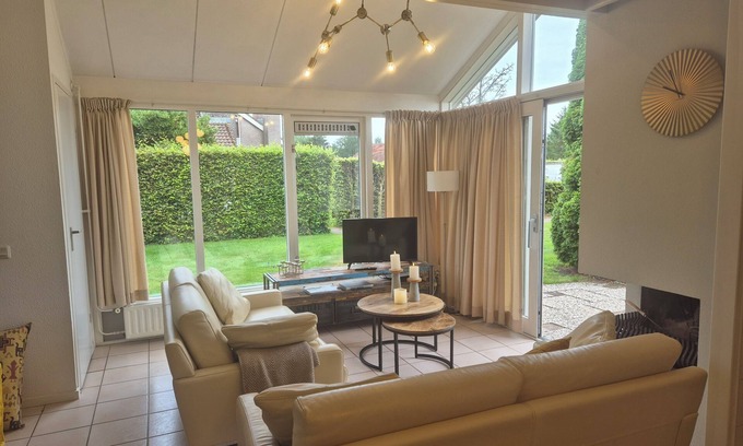 Zwiggelte House | Vakantiehuis 'Het Kleine Verschil in het Hart van Drenthe.'