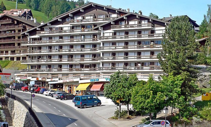 Saint-Pierre-de-Clages Apartment | Valaisia 32B by Interhome