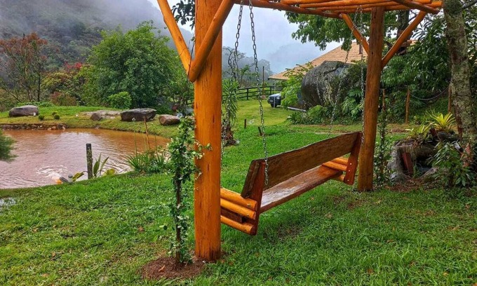 Sapucai-Mirim Ski Chalet | Vale das Pedras- Chalé Araucária, Hidro, Lareira, Fogueira- Sapucaí Mirim-mg