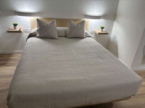 En Corts Apartment | Valencia City Scapes