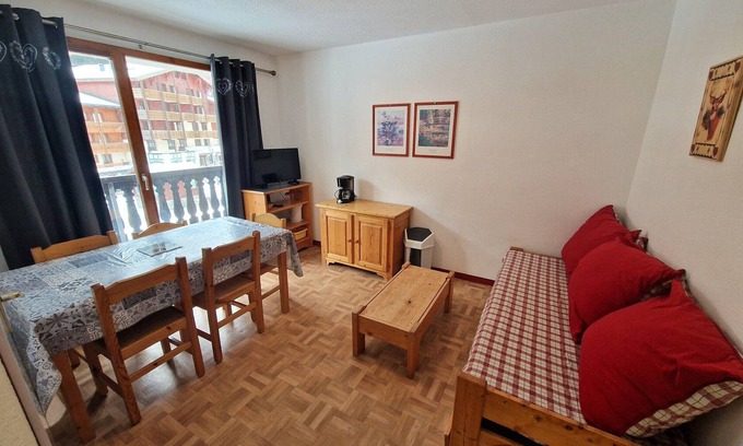 Valfrejus Apartment | Valfréjus: 2-room + cabin, central location, 4/6 people