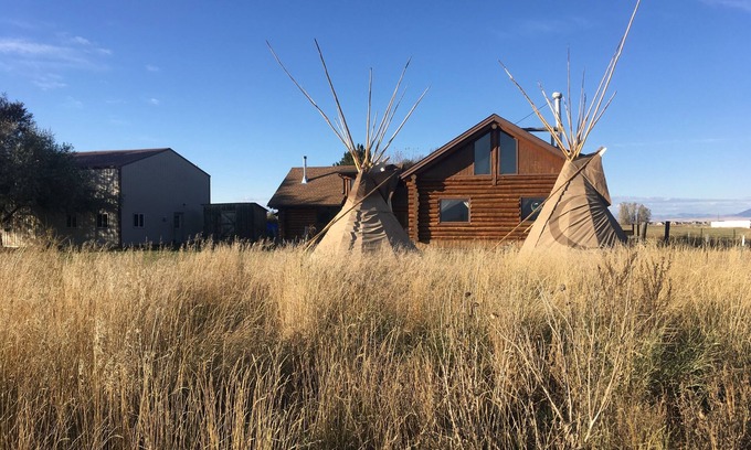 Bozeman House | Valley Cabin located 5 miles from Bozeman-Yellowstone International airport