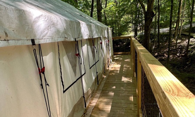 Cuyahoga Falls RV Rental | Valley Overlook - Glamping Tent N1 - the heart of Cuyahoga Valley National Park