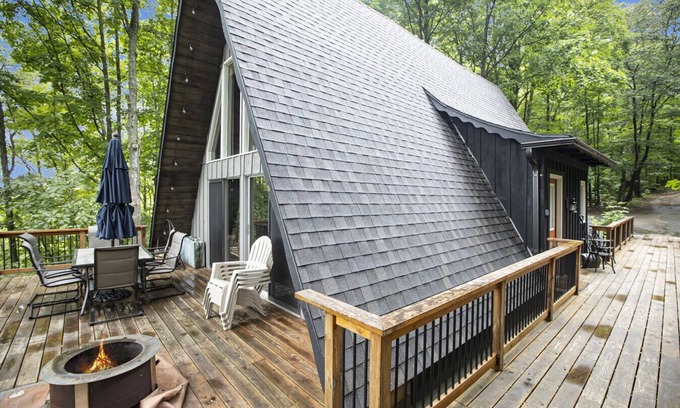 Bellaire House | Valley View Lodge Bellaire