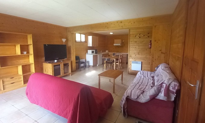 La Lechere Apartment | Valmorel-Doucy Apartment, at the foot of the slopes in winter, 50m from the pool in summer