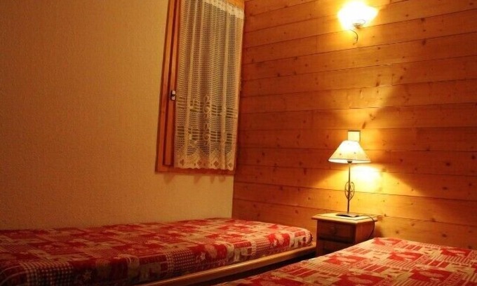 Les Avanchers-Valmorel Apartment | Valmorel, at the foot of the slopes, 2 rooms, 4 people.