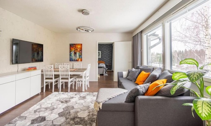Mikkeli Apartment | Valoisa huoneisto jossa erinomaiset vuoteet.
