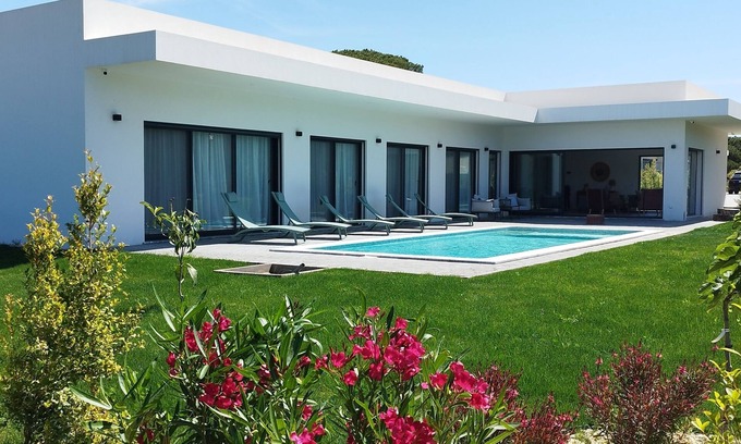 Vilamoura Villa | Valverde 3 Villa, Vilamoura, Algarve, only 5 minutes from Marina, Golf and Beach