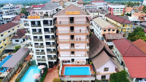 Vang Vieng Hotel | Vangvieng Sisavang Mountain View Hotel