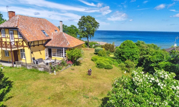Sandkaas House | "Vanta" - 50m from the sea by Interhome