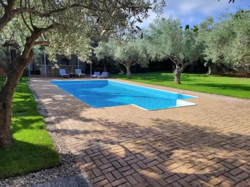 Vari House | Varkiza Minimal Residence-5minSea