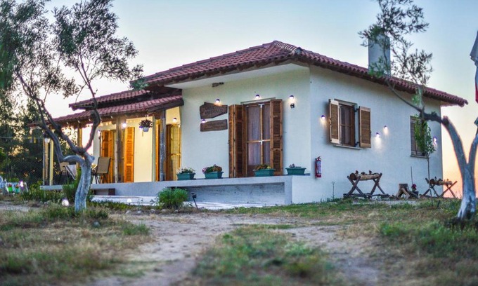 Sithonia House | Vast Emerald, the only house in Kavourotrypes