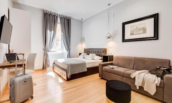 Vatican House | Vatican Prestige Apt by Premium Suites Collection