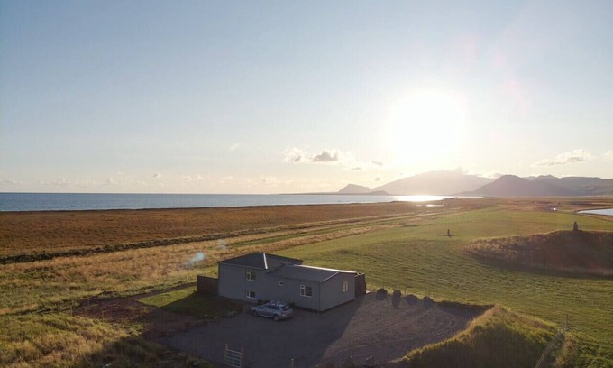 Snaefellsnes Peninsula House | Vatnsholt in Snæfellsnes