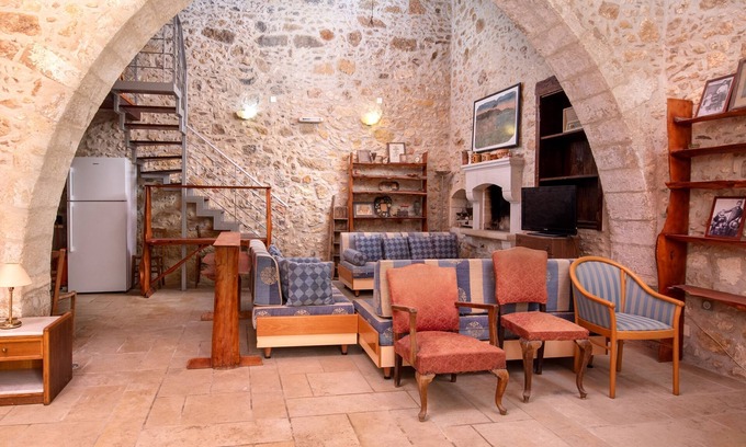 Maroulas House | Vaulted Village House Maroulas