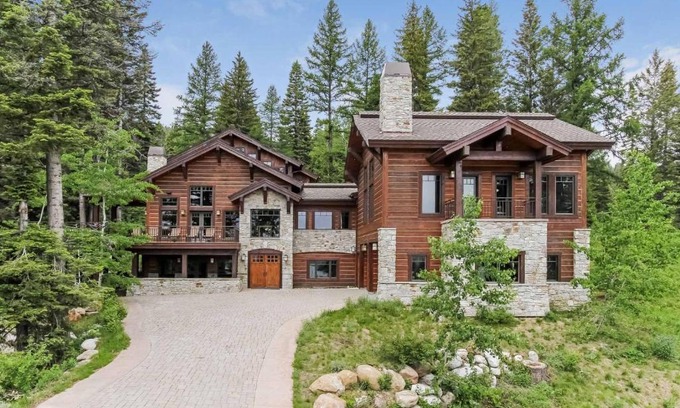 Tamarack Resort House | Velvet Falls Custom Home 58- Four Bedroom Home