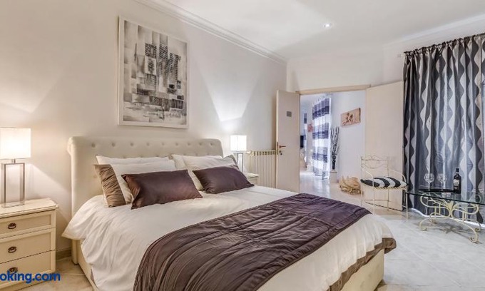 Rione XVI Ludovisi Apartment | Veneto Excelsior Suite