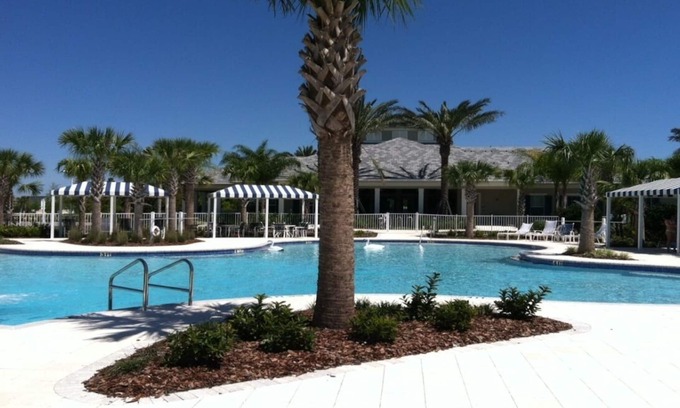 Venice Villa | Venice FL Villa- 2 Bed & Den in Gated Resort Community