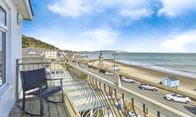 Shanklin Cottage | Ventnor at the Aqua - an apartment that sleeps 4 guests in 2 bedrooms
