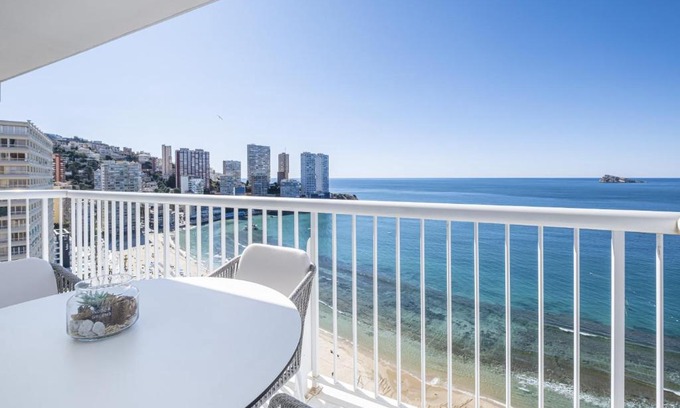 Benidorm Apartment | Veracruz 20-D Deluxe Apartment Levante Beach