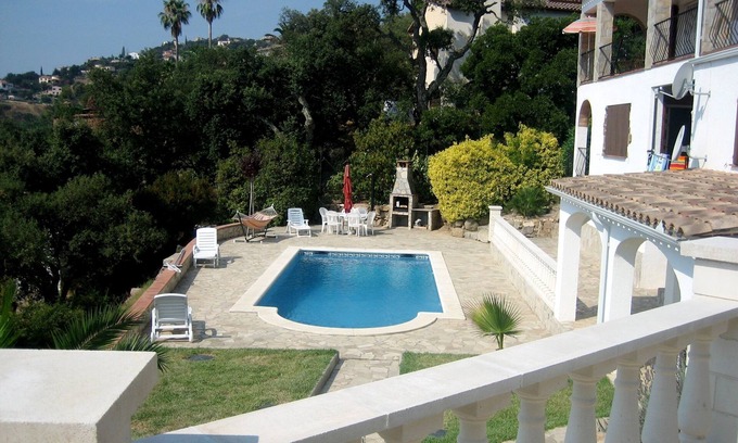Calonge Villa | Very pleasant villa on a hill, calm, with seesight, garden and private swimming