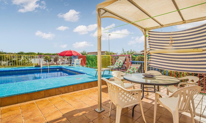 Moncofar House | Very spacious and family vacation home with sports and playground and swimming pool.