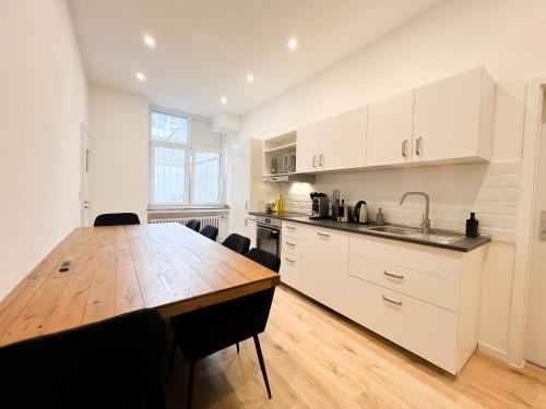 Stadtmitte Apartment | Vibehome Düsseldorf - Little Tokyo