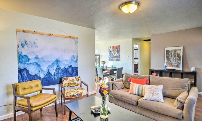 Montgomery Park House | Vibrant ABQ Adobe Den: Mtn Views, Walk to Park!