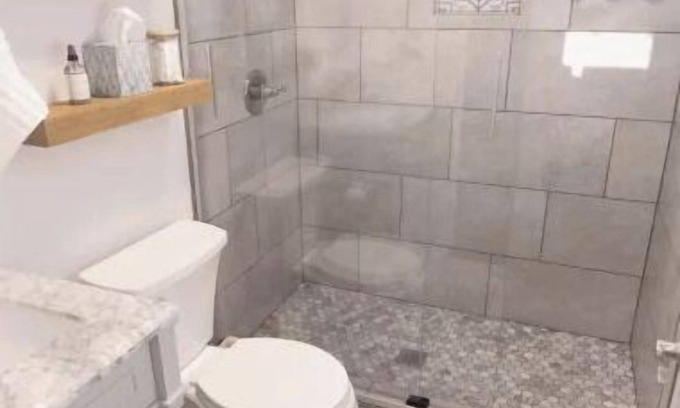 Charlotte House | Vibrant home 7 mins from Uptown