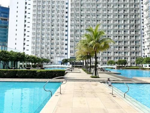 Bel-Air Apartment | Vibrant Jazz Makati unit 2102 with balcony