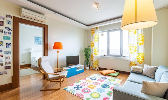 Umraniye Apartment | Vibrant Residance Flat With City View in Umraniye