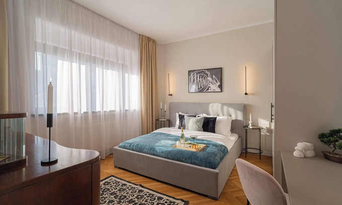 Bucharest City-Centre Apartment | Vibrant & Spacious 3BR Condos on Amzei Square