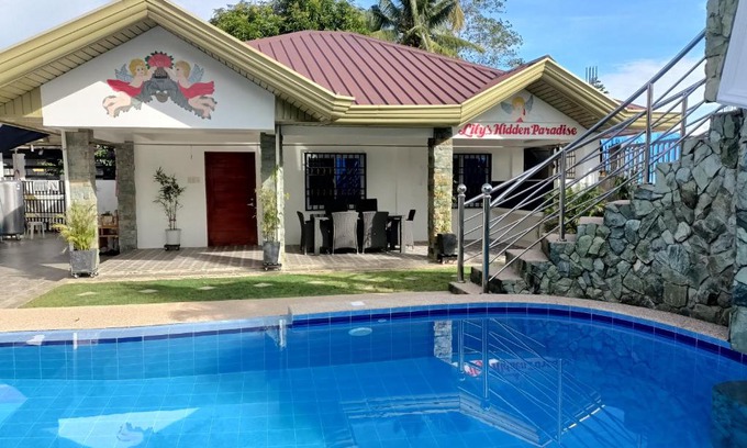 Cauayan House | VickyBella's FUNadise Private Resort