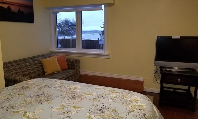 Colwood House | Victoria Ocean View B&B House(Double Room)