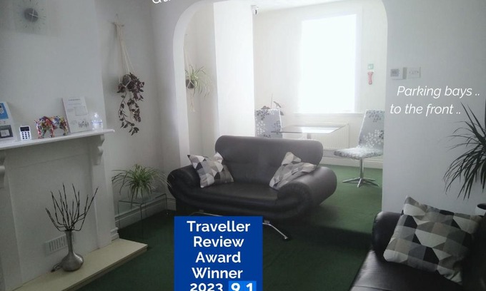 Ipswich House | Victorian Terrace Old Stoke - With Self Check In and Free Parking - Rooms at ipswichdigs