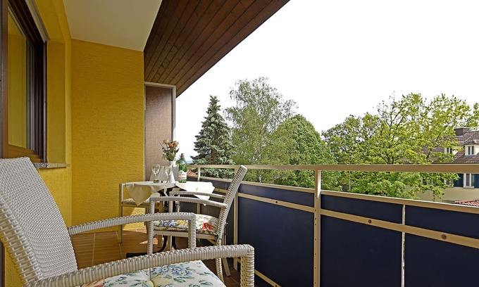 Tuebingen Apartment | Vierbettzimmer mit Bad und WC