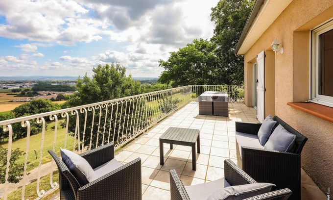 Le Sequestre House | View from Albi - Countryside - Garden