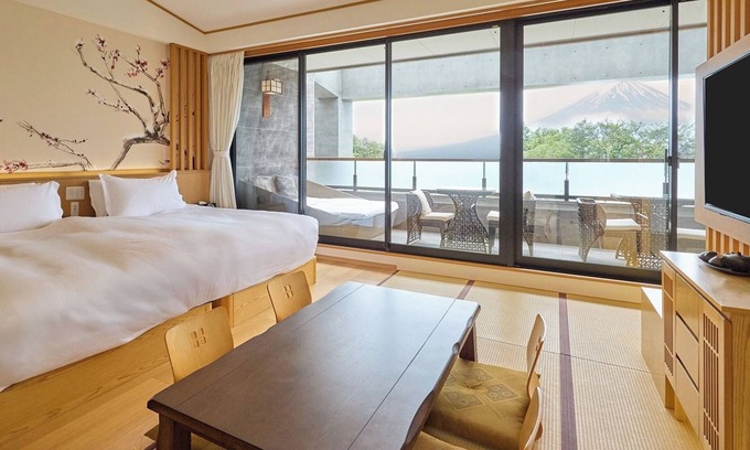 Oishi Hotel | View of Mt Fuji Deluxe JapaneseWestern Room Room only/Minamitsuru-gun Yamanashi