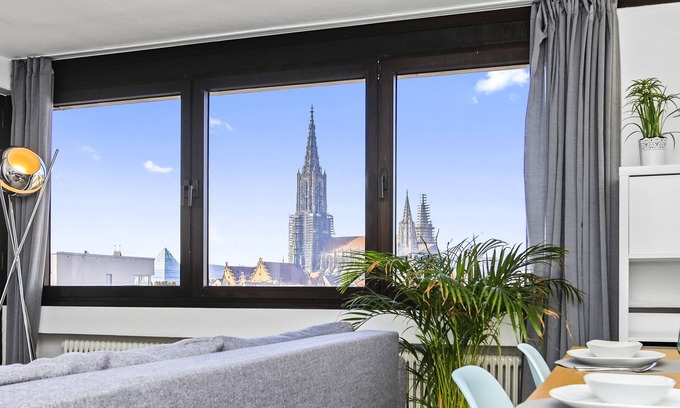 Neu-Ulm Apartment | ☆View of the Minster☆3 min old town|balcony|kitchen