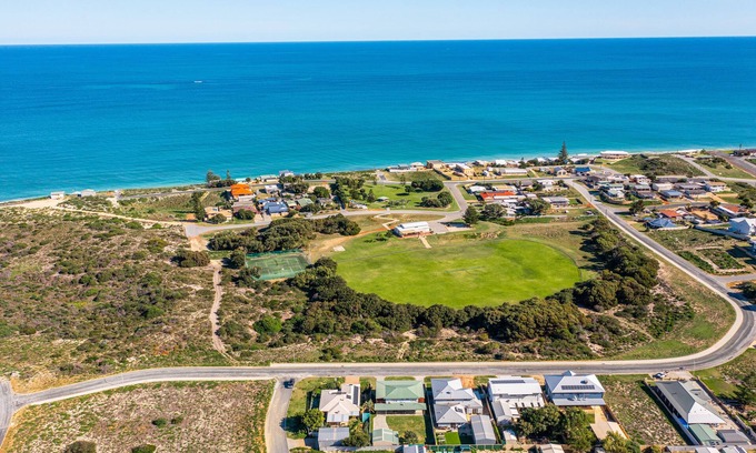 Seabird House | Views for ever at seabird.