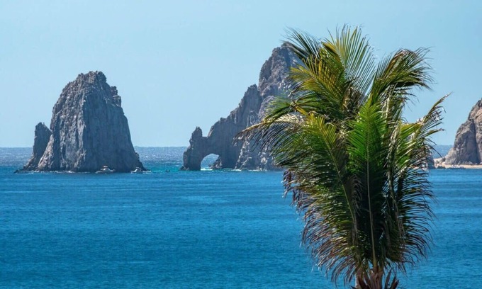 Cabo Bello Villa | Views of El Arco, Famous Cabo Bay Rock Formation