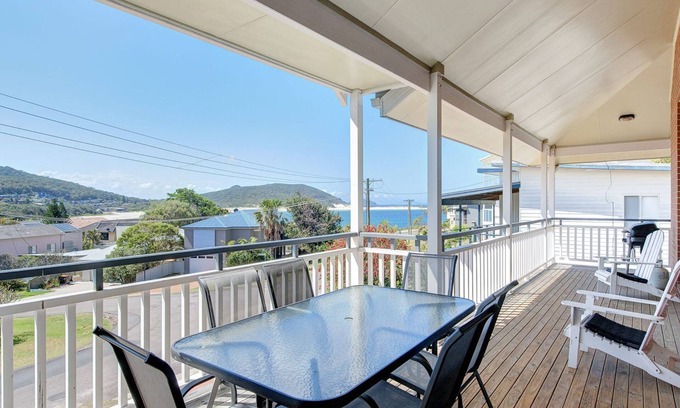Fingal Bay Apartment | Views of Fingal Bay Beach!