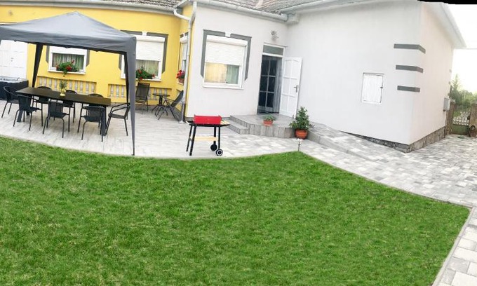 Zamardi Apartment | Viktor Apartmanház